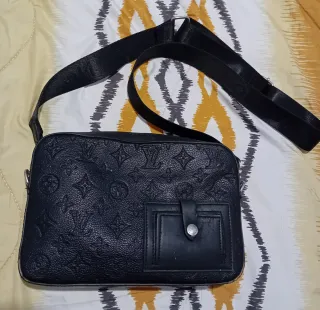 Riñonera Louis Vuitton Negra