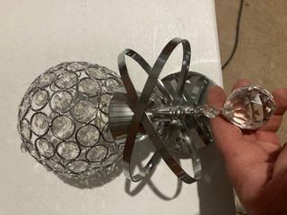 Lámpara de cristal y metal plateado