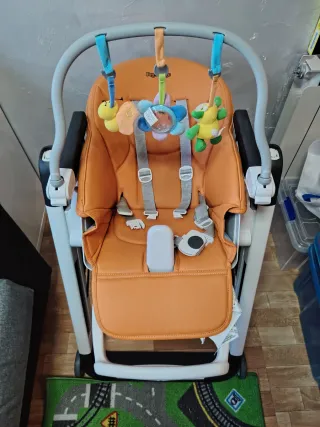 Trona bebe Peg Perego Siesta Follow Me + Kit Tatam