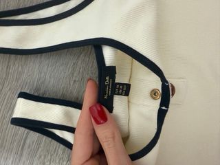Massimo Dutti Top Blanco y Rojo Cuello Alto