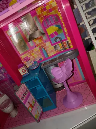 Casa Barbie con tutti gli accessori
