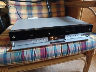 Reproductor Combo VHS y DVD LG +REGALO
