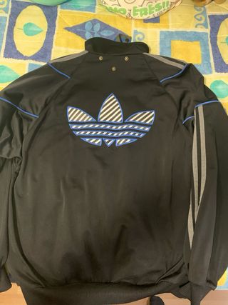 Chaqueta Adidas Vintage Negra y Blanca
