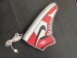 Lampada LED Air Jordan Rossa e Bianca