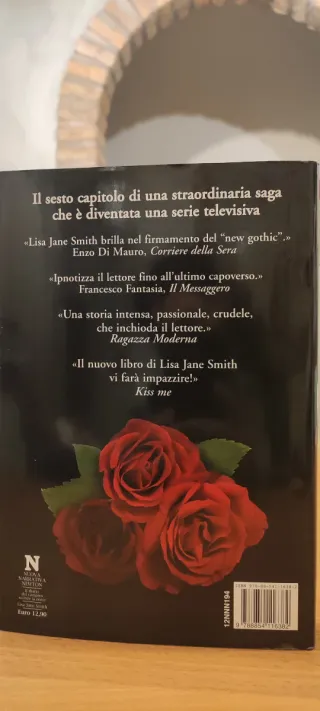Scende la notte. Il diario del vampiro