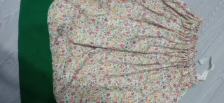 Traje de casera verde y floral