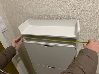 Zapatero y banco estrecho conjunto