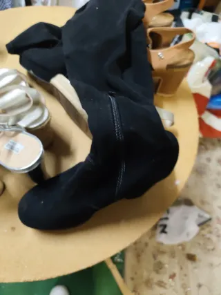 Lote de zapatos marrones y plateados