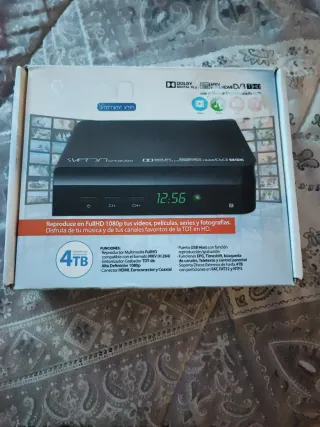 Sveon SPM820Q TDT Reproductor Multimedia 4TB.