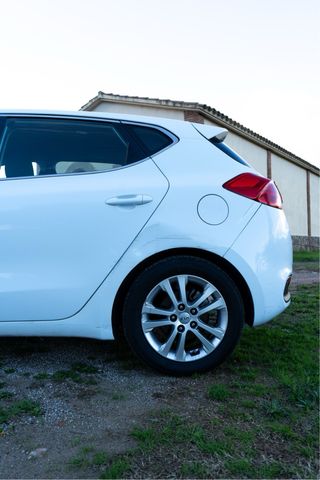 KIA Ceed 2014 1.4 186.000km Etiqueta C