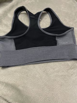 Top deportivo Adidas gris talla XS