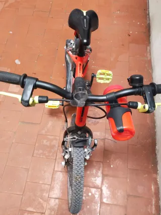 Bicicleta Btwin 900 Racing rojo aluminio 16 pulgad