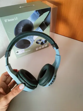 Auriculares Bluetooth | Micrófono | 8–9 h batería