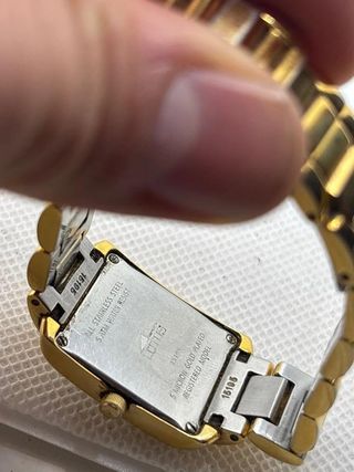 Lotus bañado en oro