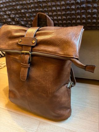 Mochila de piel  búfalo en color marrón