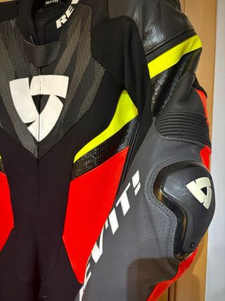 Mono REV'IT Hyperspeed Talla 48