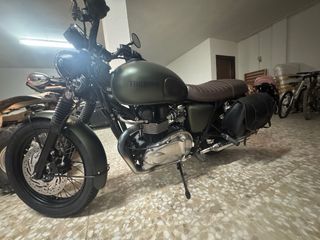 Moto estilo custom verde