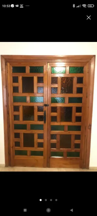 Puerta doble madera maciza con cristales colores