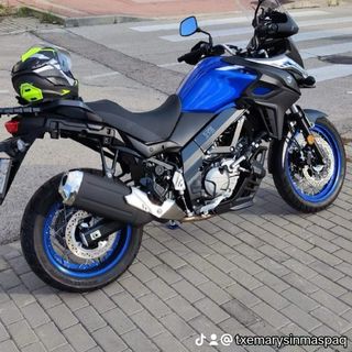 Suzuki V-Strom XT 650cc 2023