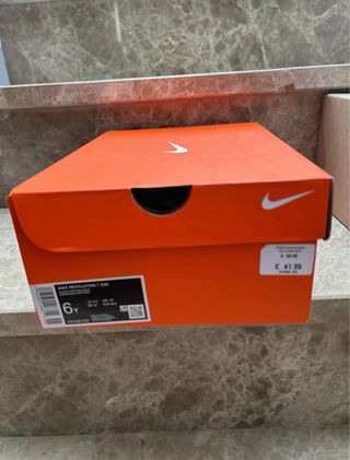 Tenis Nike Negro y Rosa