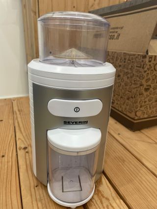 Macchina caffè De’Longhi + macinino Severin