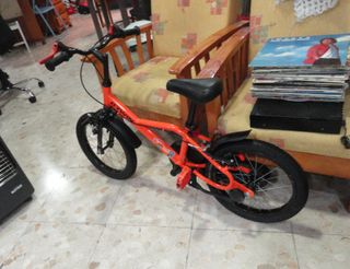 Bicicleta B'TWIN Robot 500 16 Naranja