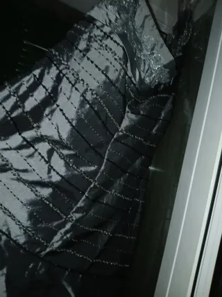 Vestido de fiesta plateado espectacular