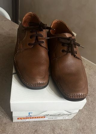 Scarpe uomo pelle marrone con lacci