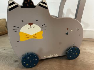 Andador de madera para bebé diseño gato