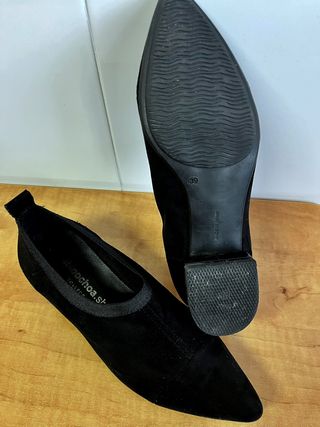 Zapatos de ante negros para mujer