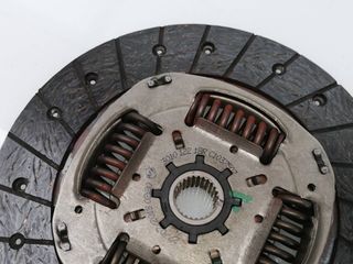 KIT EMBRAGUE RENAULT CLIO IV (4)