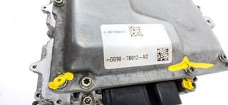 CONVERTIDOR/INVERSOR DE CORRIENTE FORD MONDEO (2)