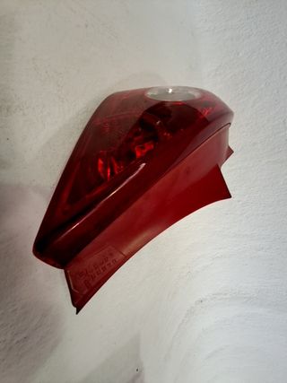 PILOTO TRASERO IZQUIERDO OPEL CORSA D (S07) (2)