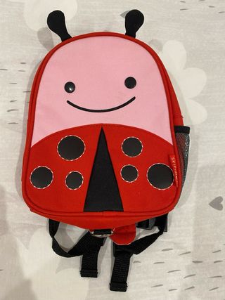 Mini mochila Skip Hop mariquita