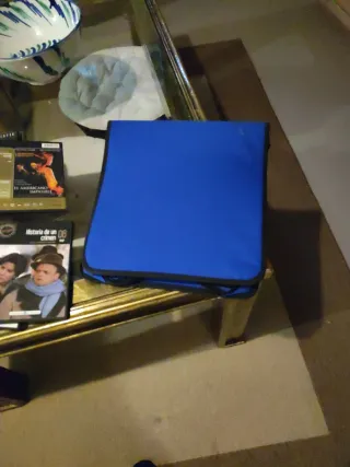 CD con film polizieschi e custodia per CD