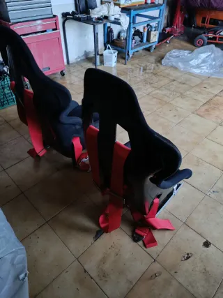 Baquets Sparco con arnés en buen estado