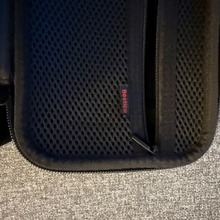 Funda Negra Nintendo Switch Bestico