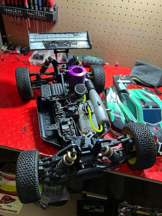 Auto RC Kyosho Inferno 1/8 Buggy