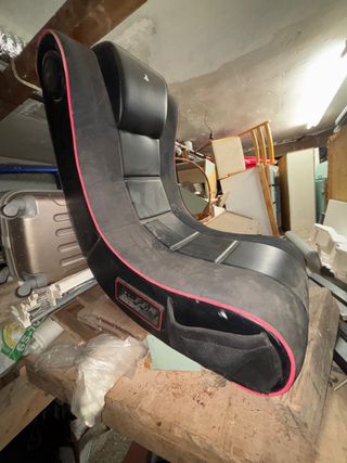 Silla Gamer PlayStation Negra con Detalles Rojos