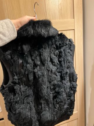 Chaleco pelo sintético negro