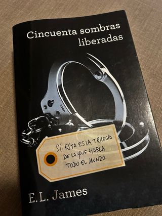 CINCUENTA SOMBRAS DE GREY