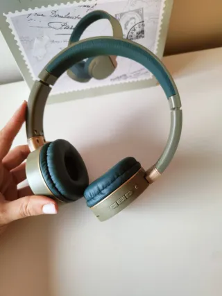 Auriculares inalámbricos verdes nuevos | Bluetooth