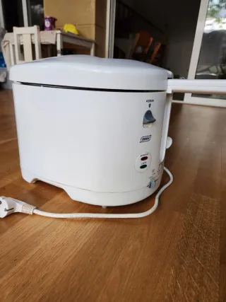 Freidora QUIGG con temporizador