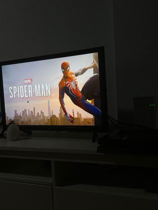 PS4 Negra + 3 Mandos