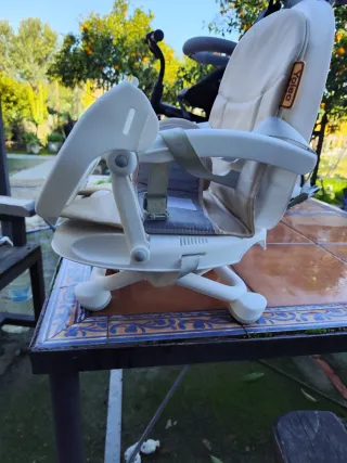 Asiento elevador Yoleo bebé