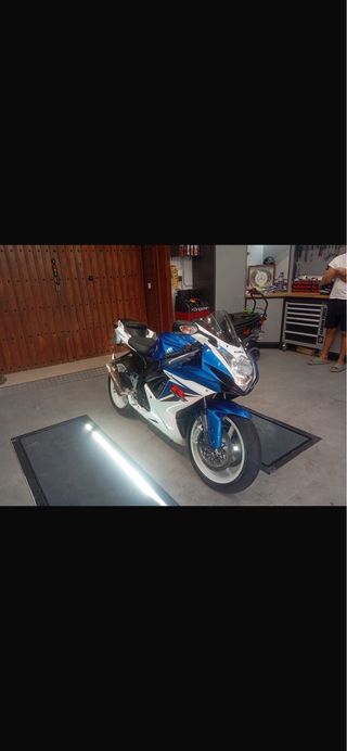 Suzuki GSXR 600