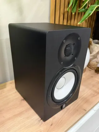 Monitores Yamaha HS7 MP