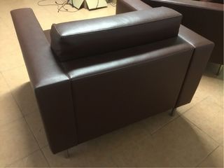 Urge venta. Sillones de piel marrón