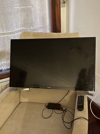 Smart TV Samsung 34” 74x43