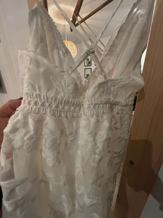 Vestido blanco bordado